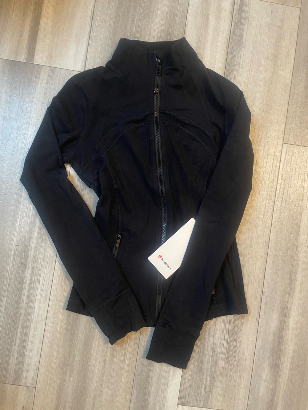 lululemon athletica Men’s Black Lightweight Zip Jacket